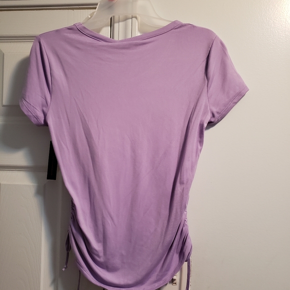 No Boundaries Juniors' Ruched Side T-Shirt with Face Mask - Picture 8 of 8